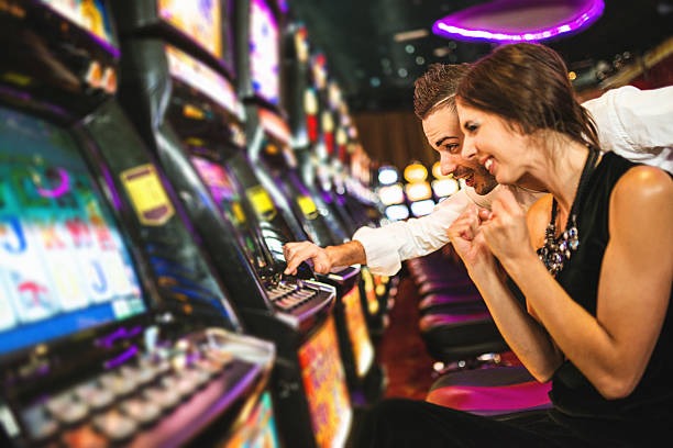 Slot game rule screen and mobile cashier view on livechat igamble247